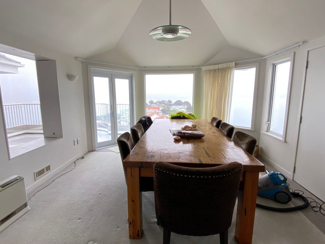 2 Palliser Road, Roseneath, Wellington - Carousel 2
