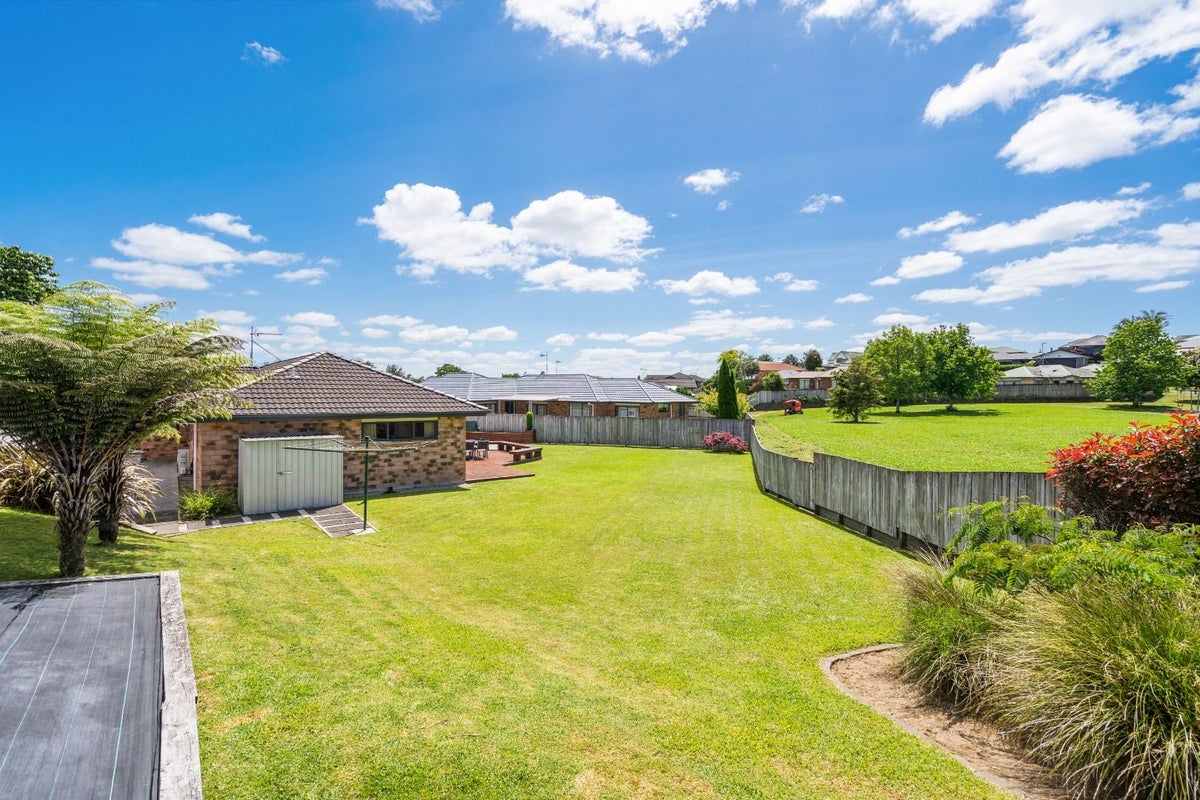 55 Twickenham Place, Nawton, Hamilton - Carousel 15