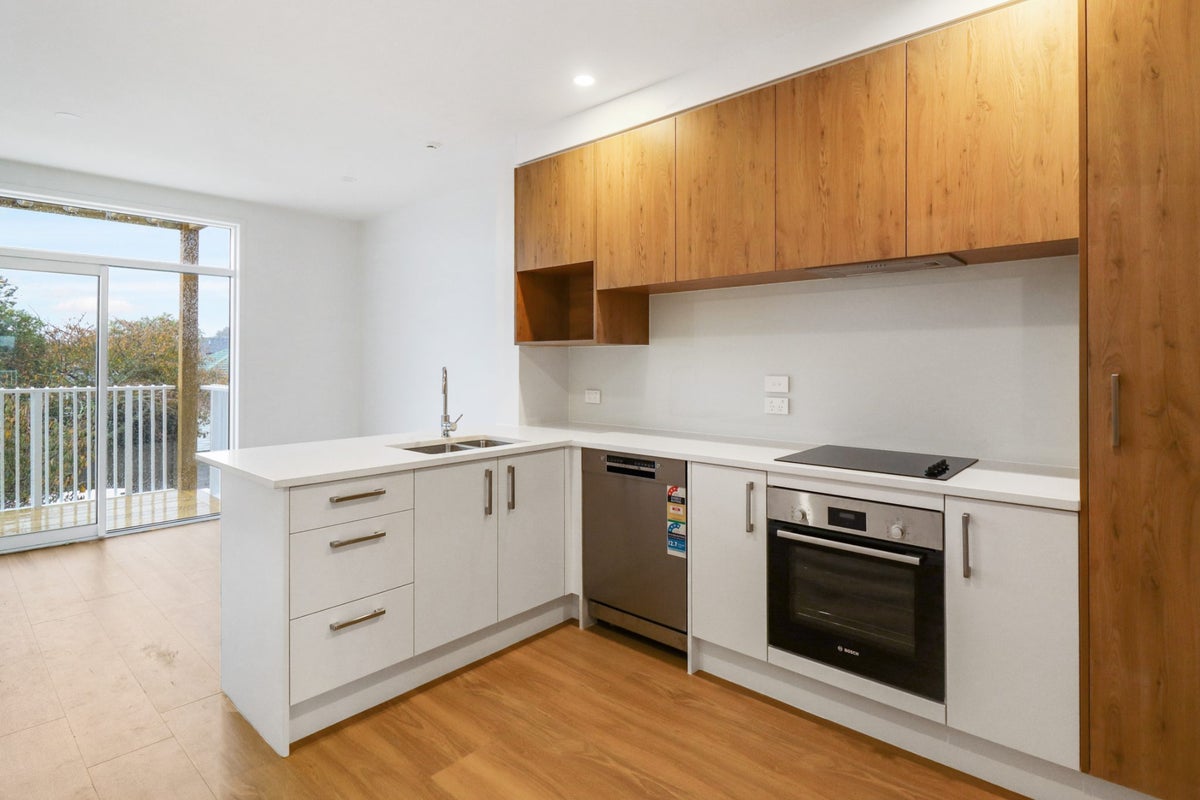 12 Moor Avenue, Te Atatu Peninsula, Auckland - Carousel 2