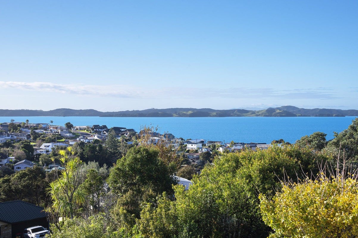 44 Maraetai Heights Road, Maraetai, Auckland - Carousel 2