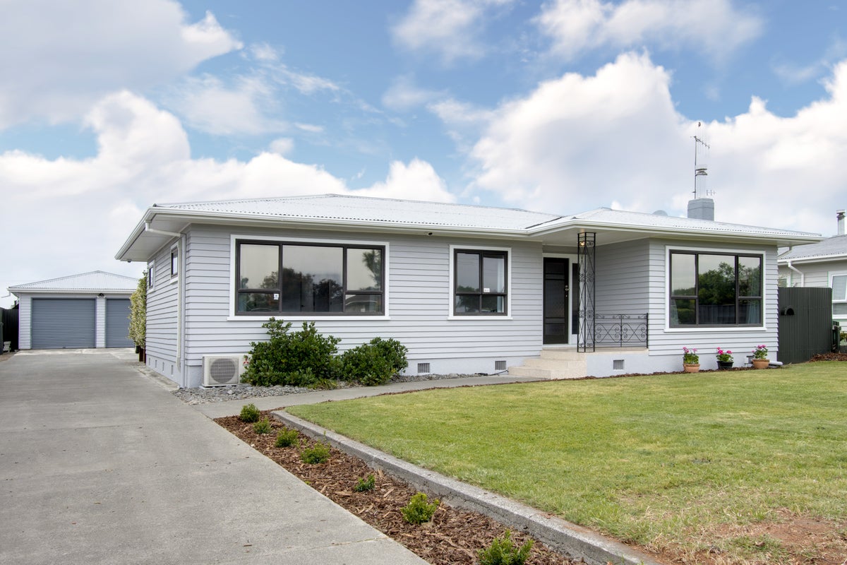 19 Magdalen Crescent, Pirimai, Napier - Carousel 20