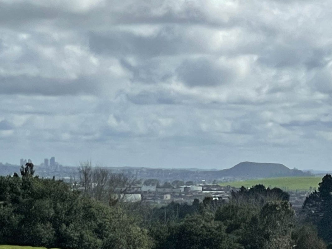 24 Bremner Ridge Street, Flat Bush, Auckland - Carousel 1