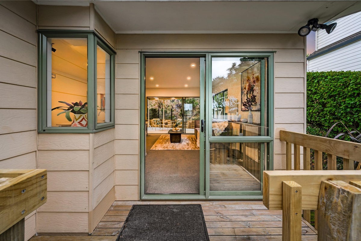 46A Don Buck Road, Massey, Auckland - Carousel 2