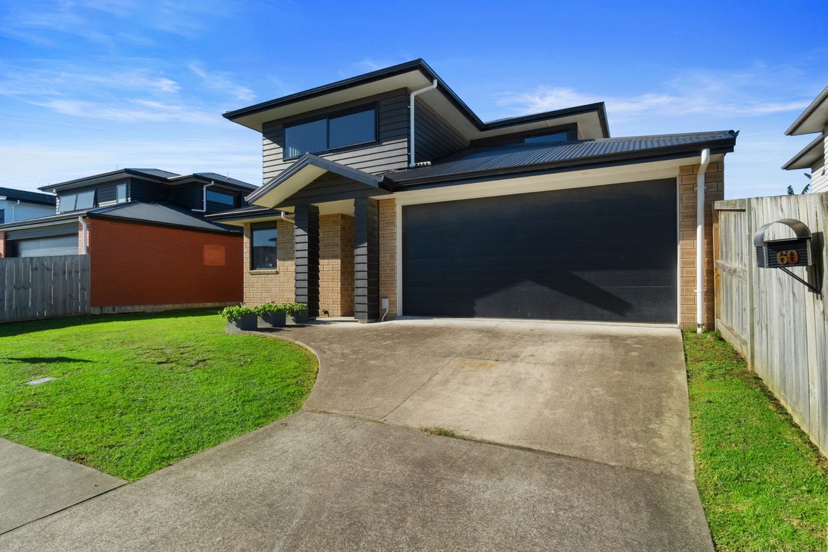 60 Featherstone Drive, Flagstaff, Hamilton - Carousel 1