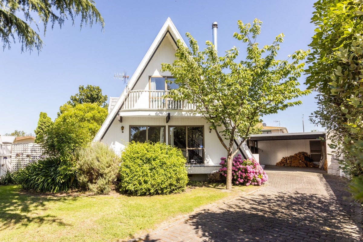 7 Hamlin Place, Greenmeadows, Napier - Carousel 1