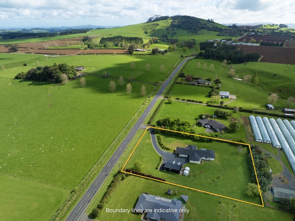 889 Highway 22, Tuakau - Carousel 32