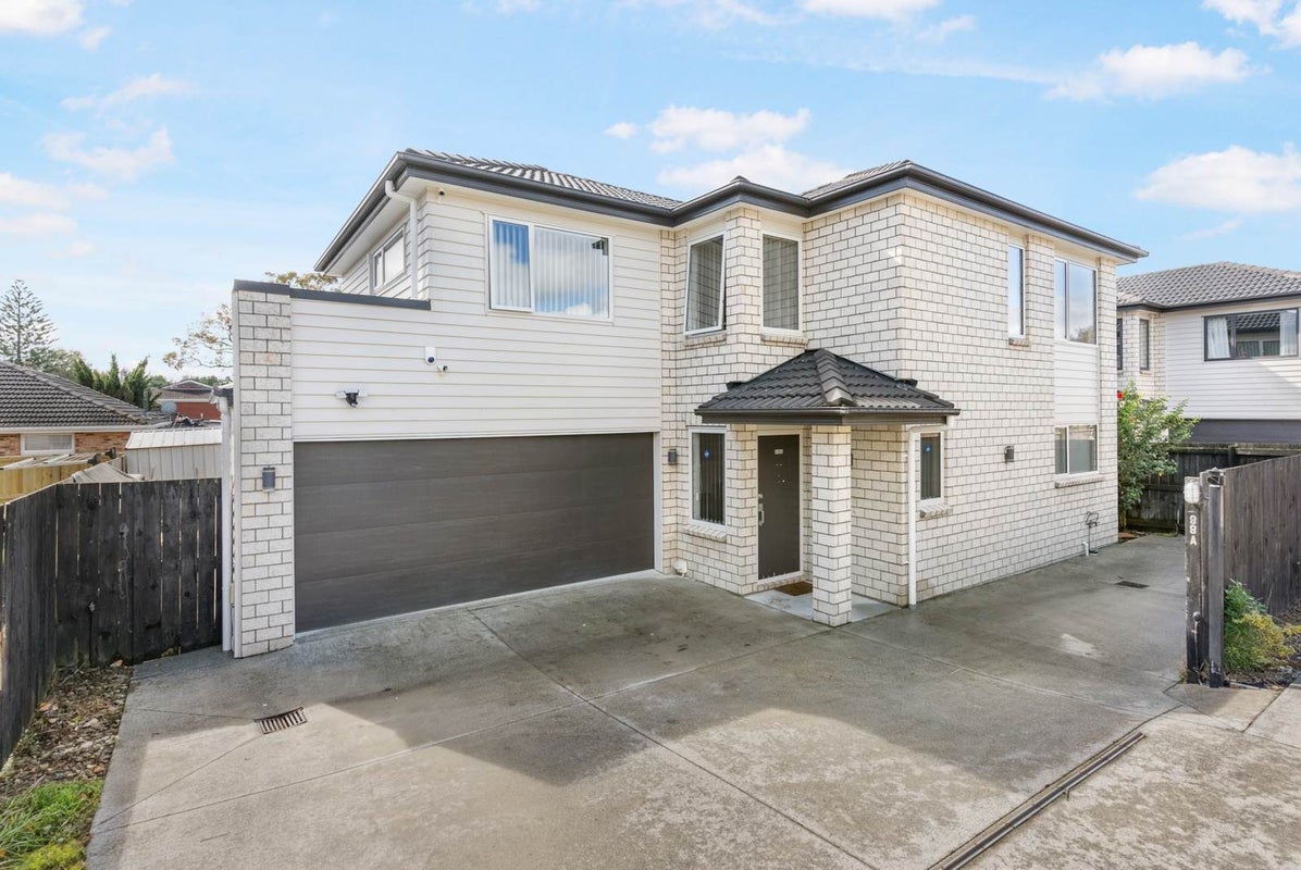 88 Hillside Road, Papatoetoe, Auckland - Carousel 1