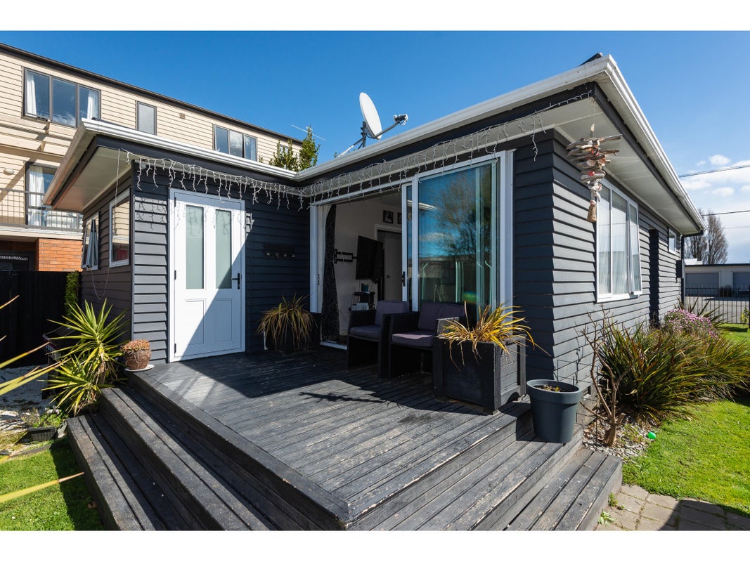 86 Packe Street, Edgeware, Christchurch - Carousel 1