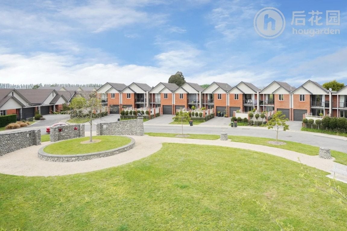 20 Henley Green, Northwood, Christchurch - Carousel 2