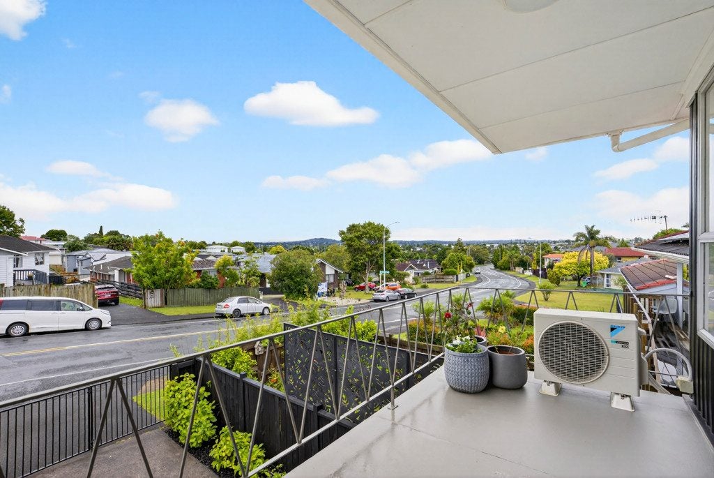 1/3 Butterworth Drive, Glendene, Auckland - Carousel 2