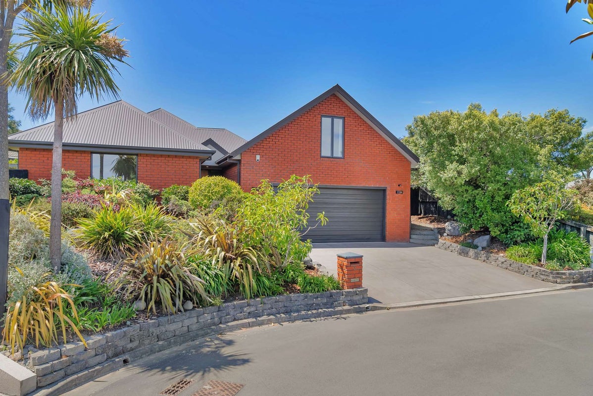 2 Timbers Lane, Parklands, Christchurch - Carousel 1