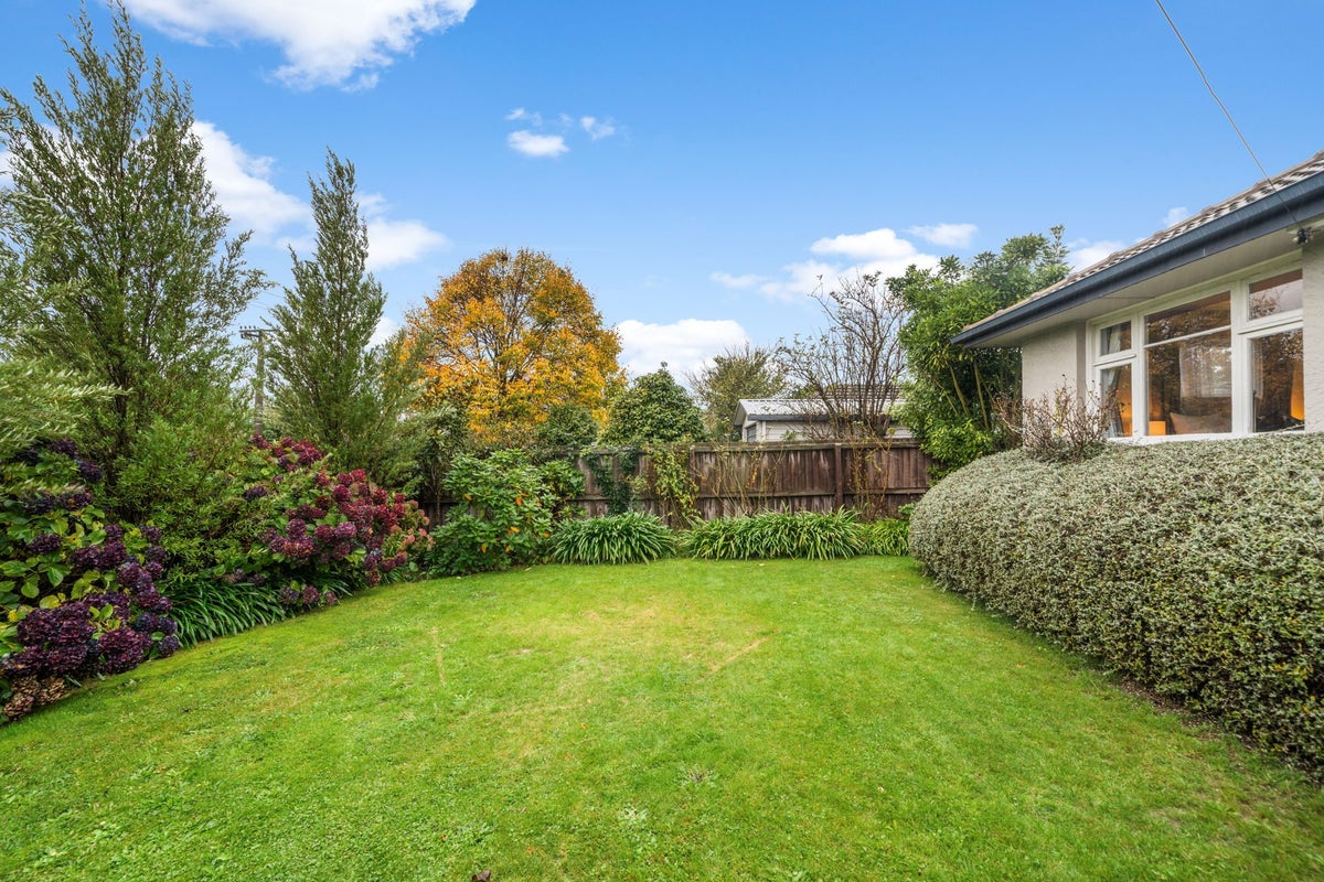 1/10 Springhill Street, Avonhead, Christchurch - Carousel 2