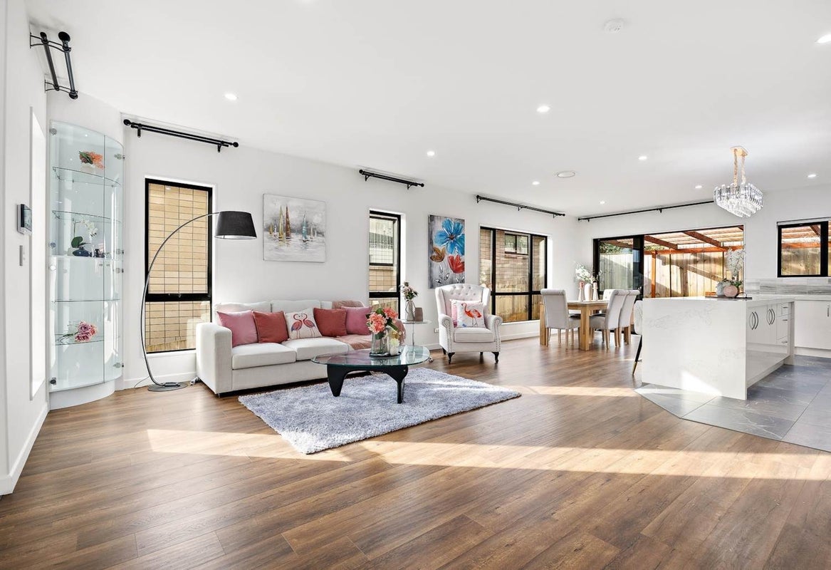 6 Tims Crescent, Flat Bush, Auckland - Carousel 2