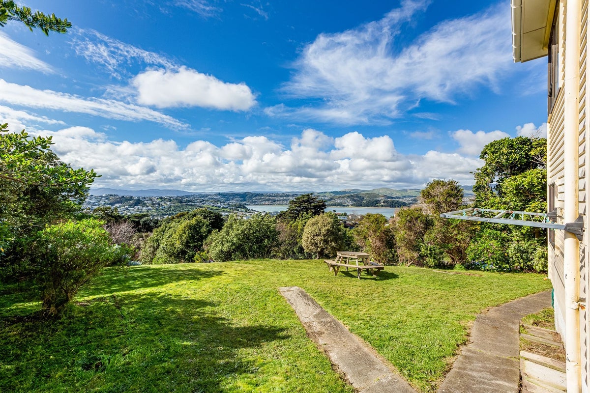 26 Pikarere Street, Titahi Bay, Porirua - Carousel 1