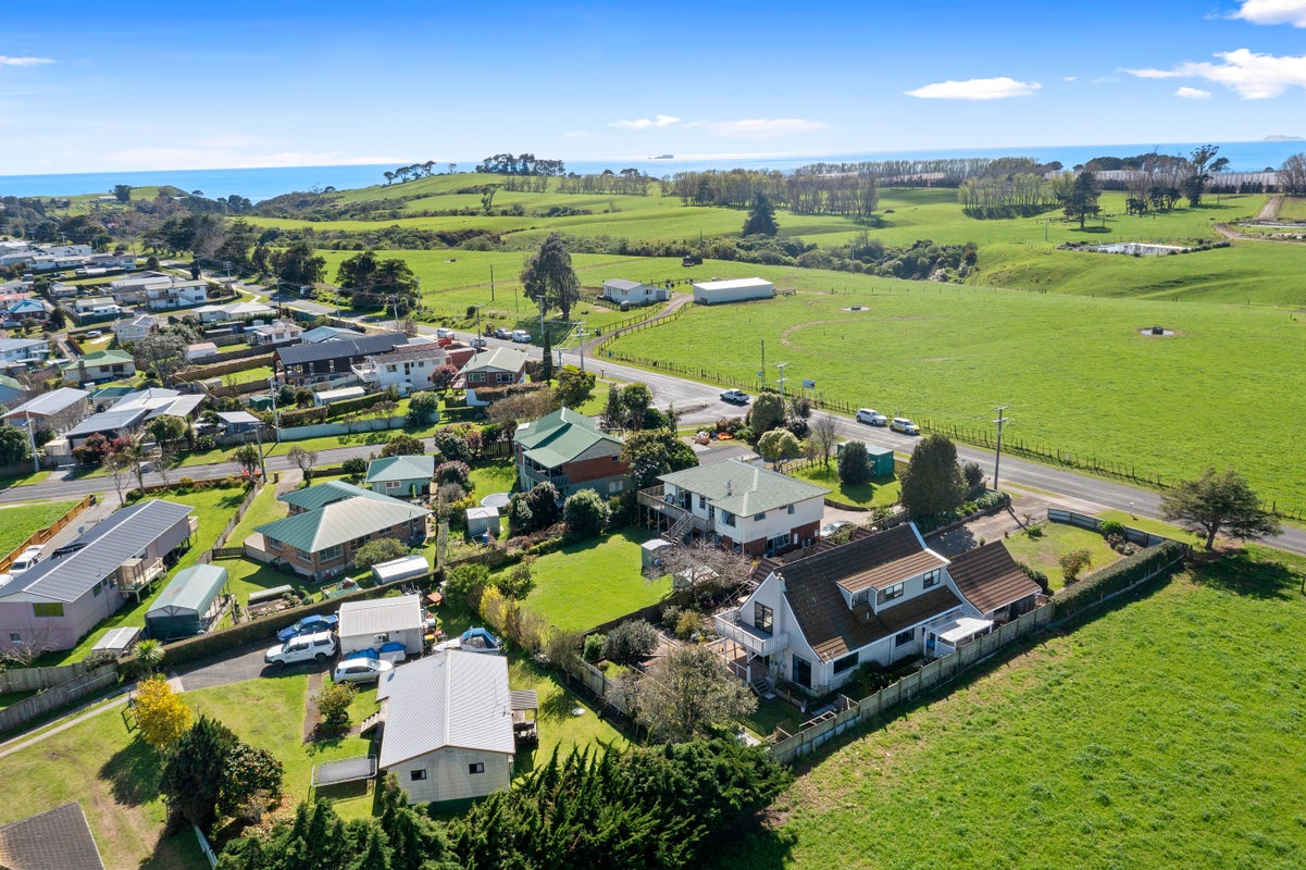 92 Arawa Avenue, Maketu, Te Puke - Carousel 2