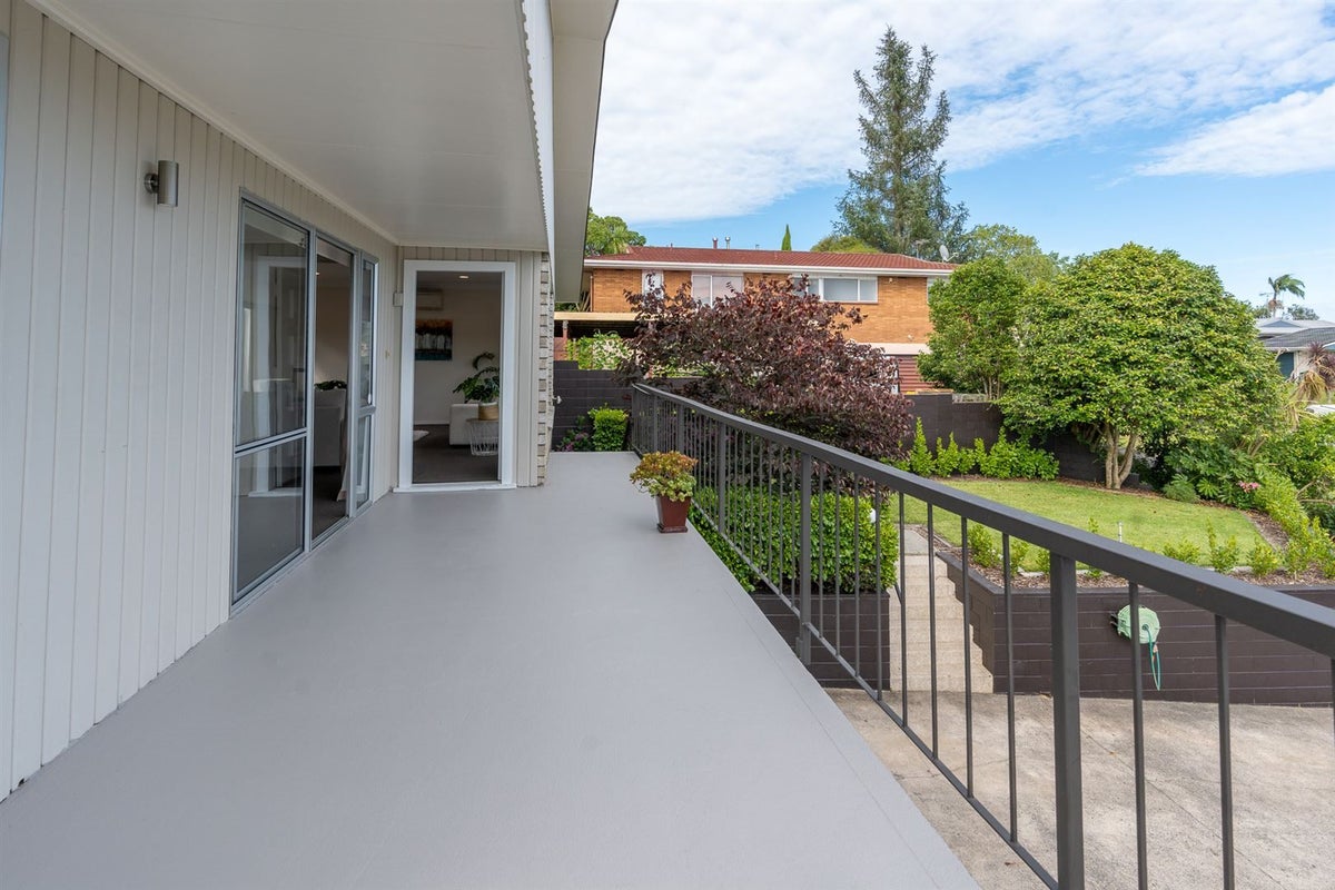 10 Leyton Place, Nawton, Hamilton - Carousel 25