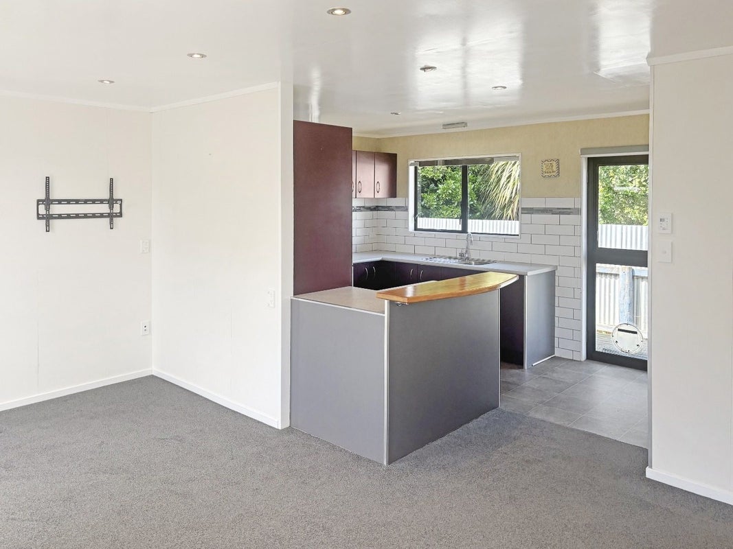 28A Massey Crescent, Marewa, Napier - Carousel 2