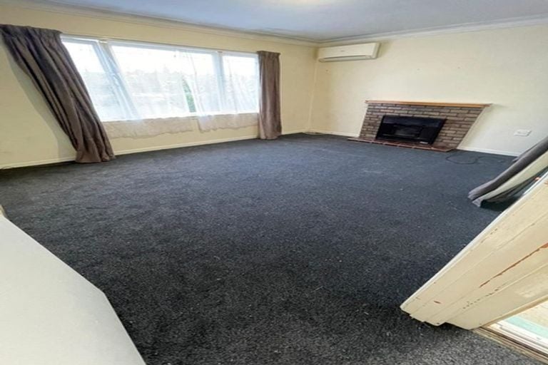 55 Withers Road, Glen Eden, Auckland - Carousel 2