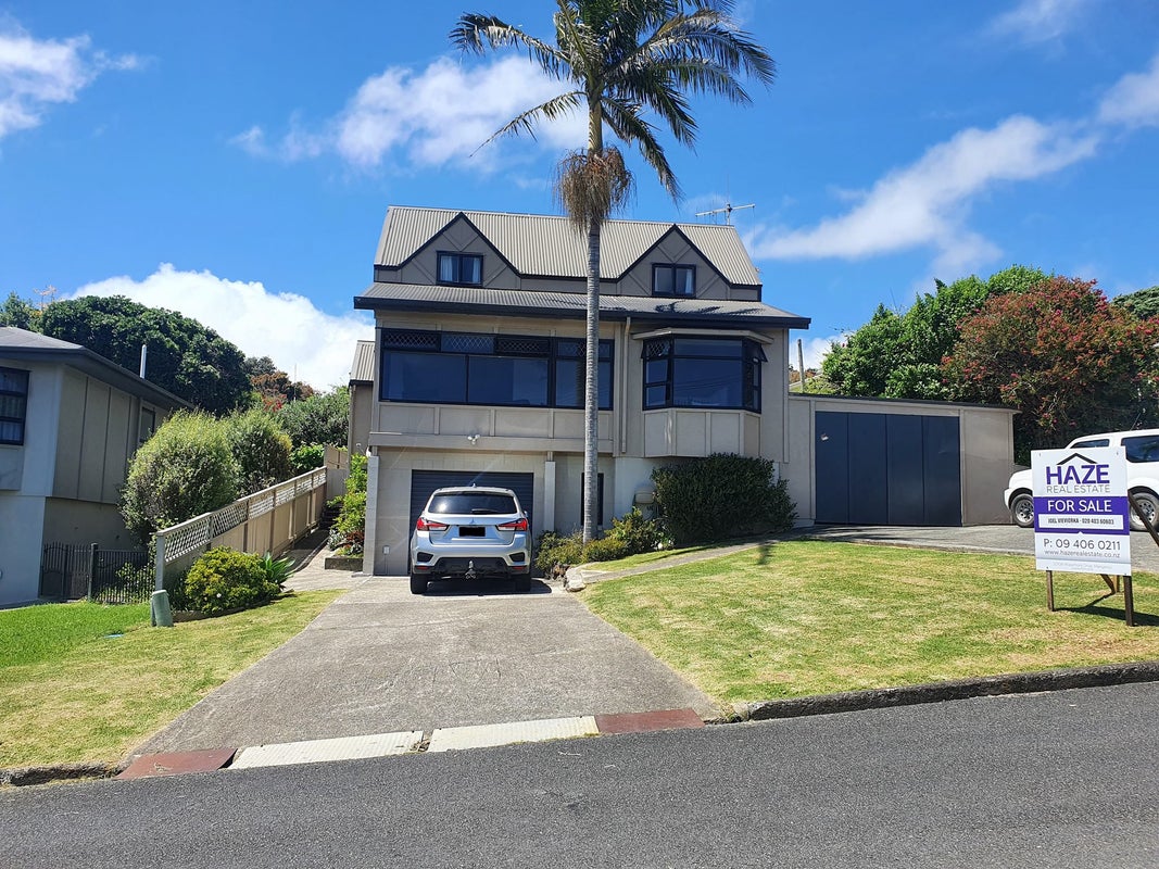 6 Seaview Road, Cable Bay, Cable Bay - Carousel 2