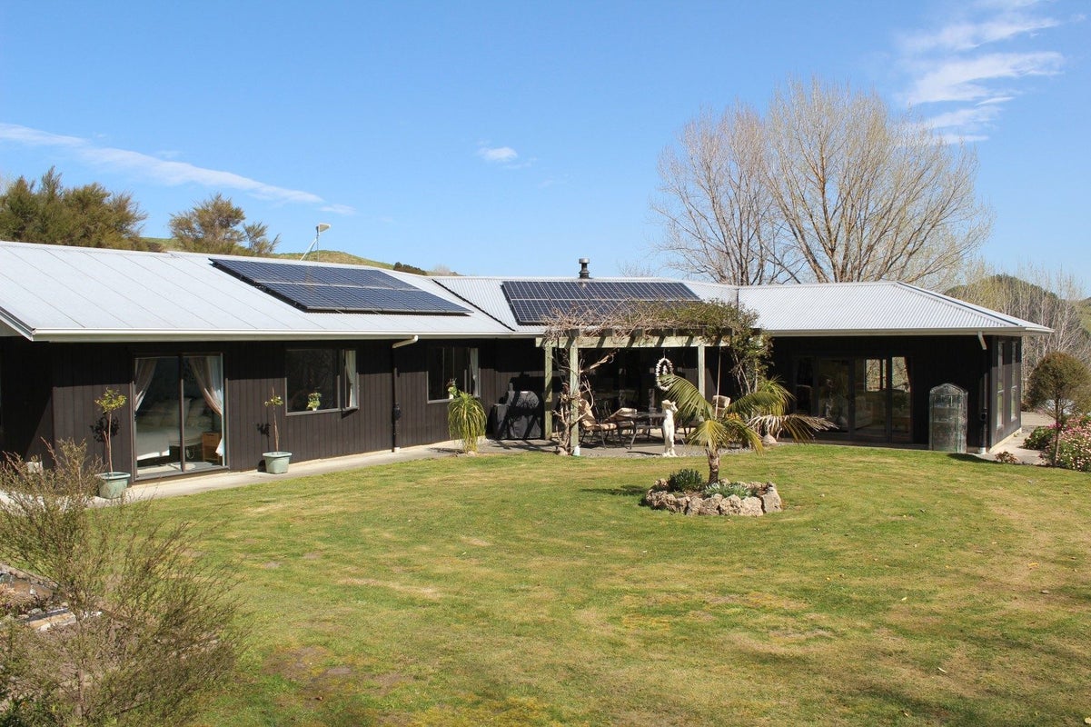 233 Hedgeley Road, Eskdale, Napier - Carousel 1