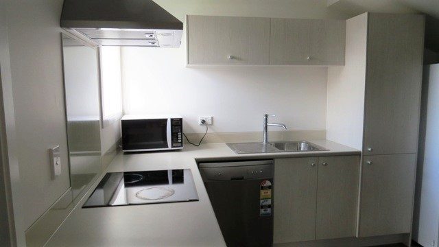 9 Chiefs Court, Hamilton East, Hamilton - Carousel 2