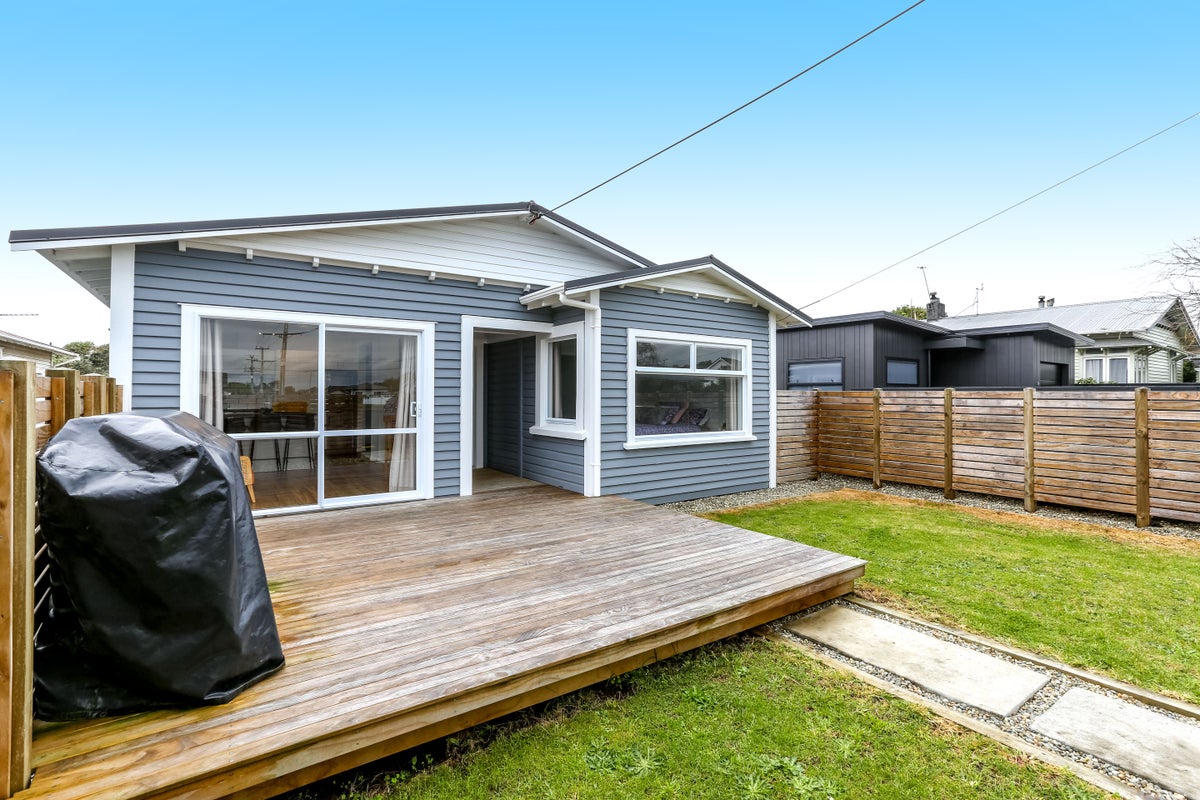 7A Lyn Street, Lynmouth, New Plymouth - Carousel 2