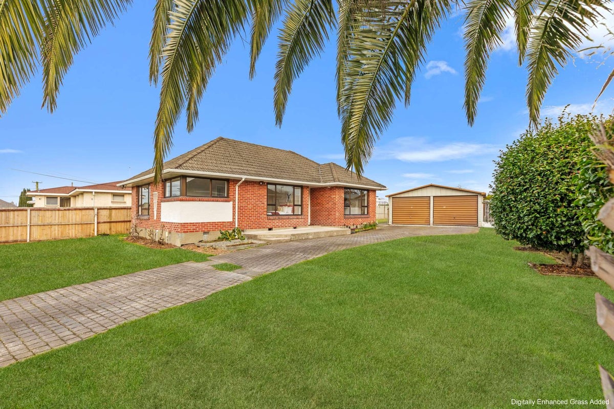 12 Brockenhurst Street, Aranui, Christchurch - Carousel 1