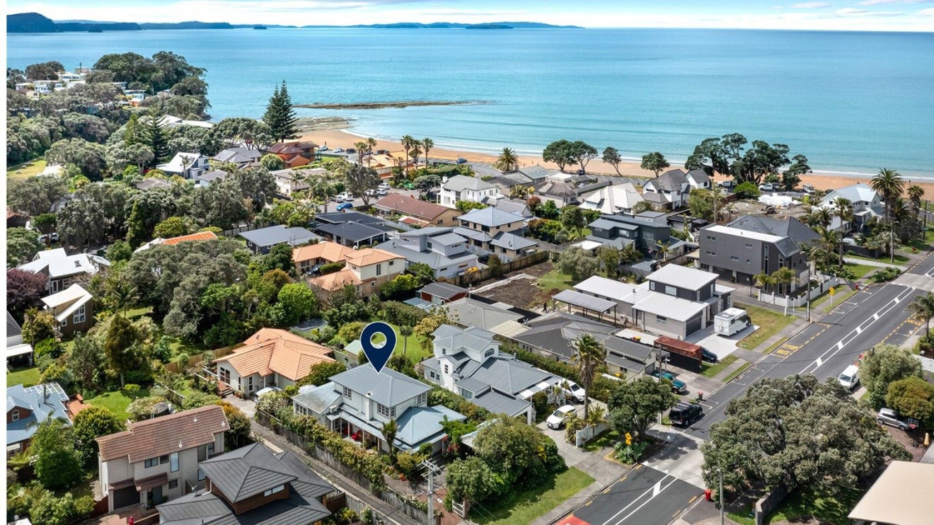 77 Bay Street, Red Beach, Red Beach - Carousel 1