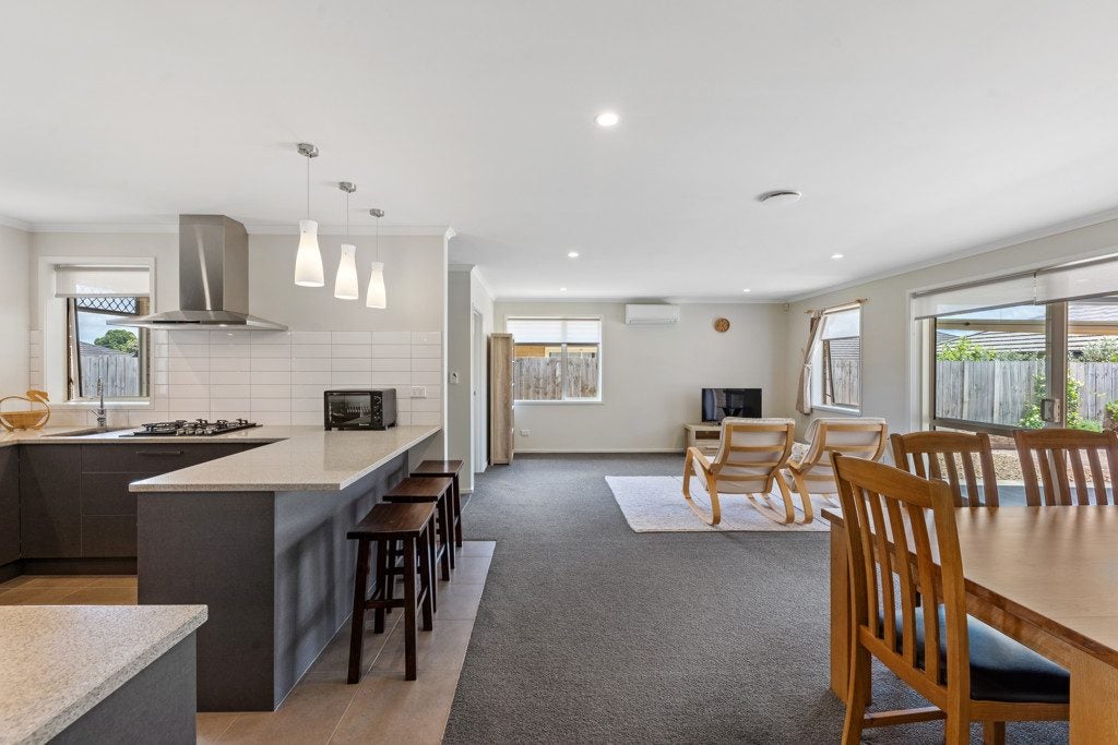 5 Rohea Place, Opaheke, Papakura - Carousel 2