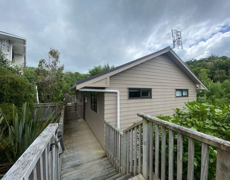 10A Puaha Street, Takapuwahia, Porirua - Carousel 1