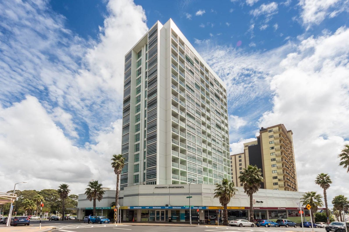 1608/17 Osterley Way, MANUKAU, AUCKLAND - Carousel 1