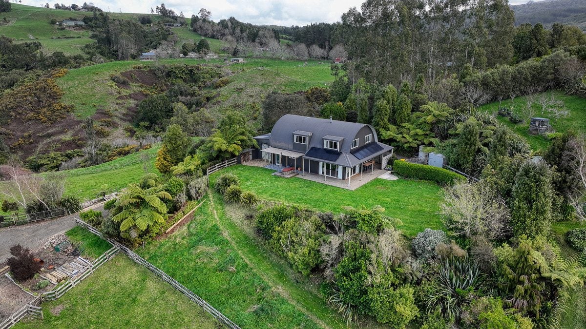 2/407 Sainsbury Road, Pirongia, Te Awamutu - Carousel 23