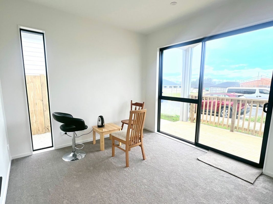 17 Cronshaw Road, Karaka, Papakura - Carousel 2