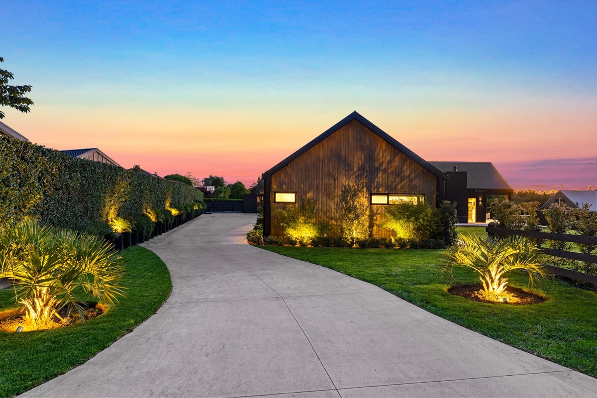 15 Fleur Road, Karaka, Papakura - Carousel 2
