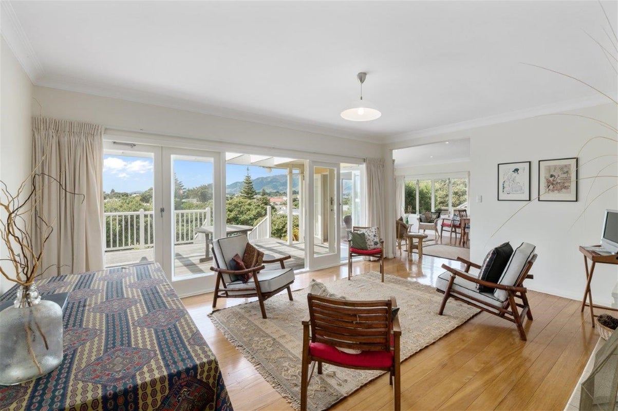 12 Heperi Street, Waikanae Beach, Waikanae - Carousel 2