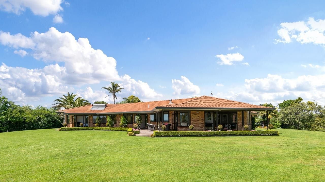 70 Holdens Road, Papakura - Carousel 2