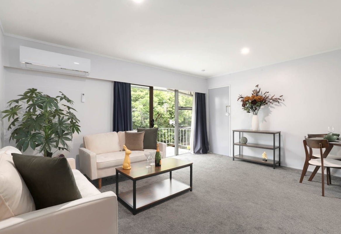 10/126 Lynwood Road, New Lynn, Auckland - Carousel 1