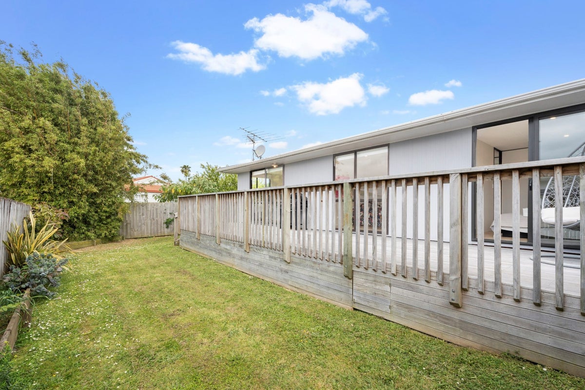 1/39 Jarman Road, Mount Wellington, Auckland - Carousel 2