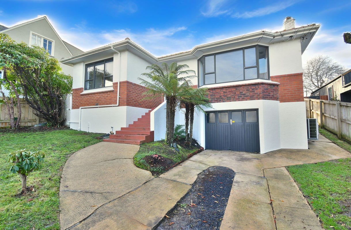 52 Hawthorn Avenue, Mornington, Dunedin - Carousel 2