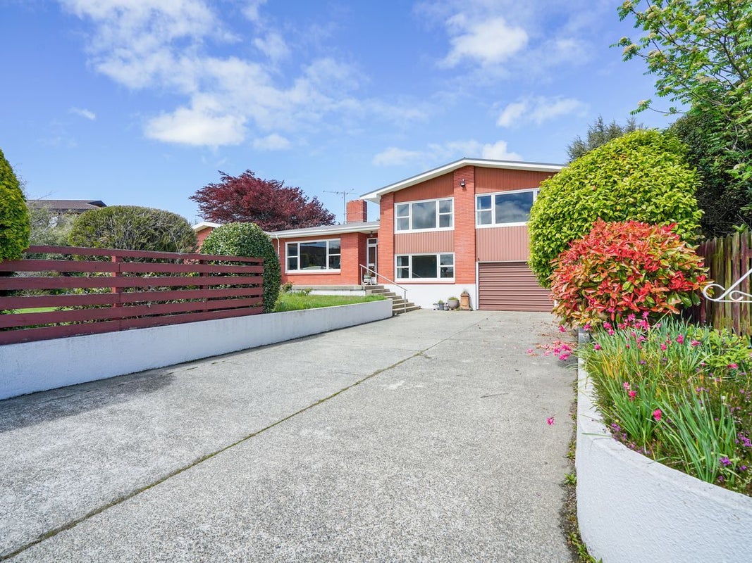 9 Cruickshank Crescent, Rosedale, Invercargill - Carousel 1