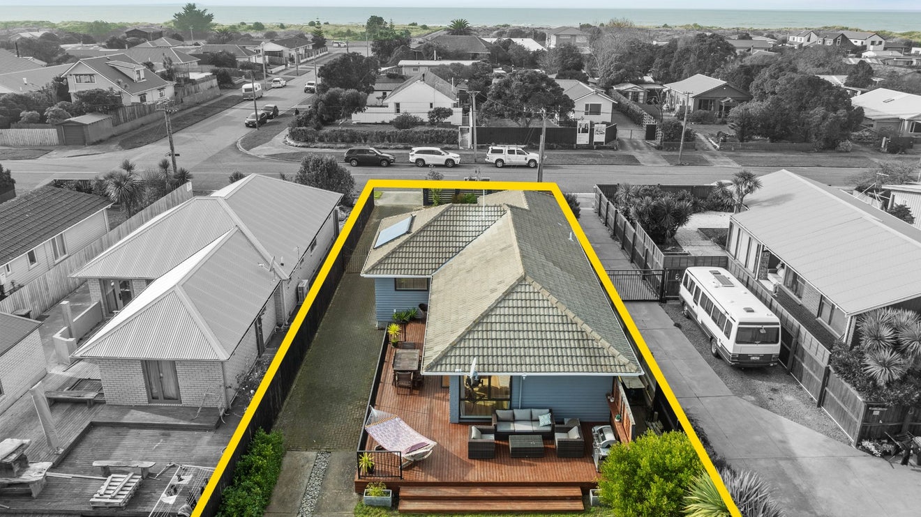 156 Pine Avenue, South New Brighton, Christchurch - Carousel 1