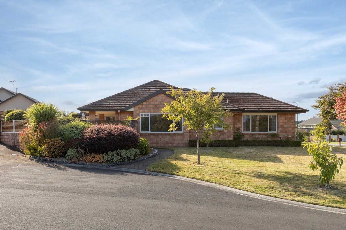 28 Kinloch Drive, Bethlehem, Tauranga - Carousel 2