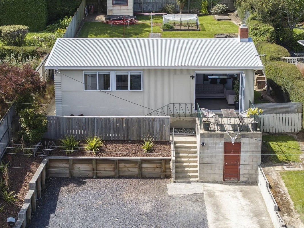 132 Scott Street, Waverley, Dunedin - Carousel 1