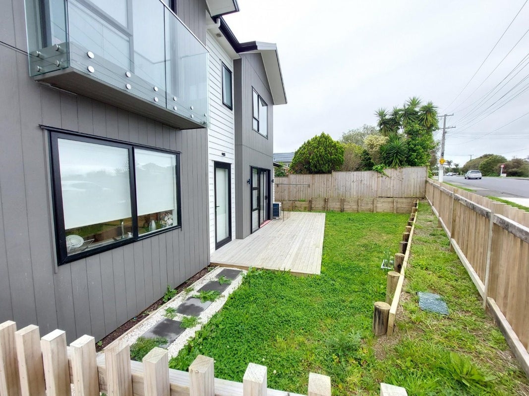 54D Bleakhouse Road, Howick, Auckland - Carousel 15