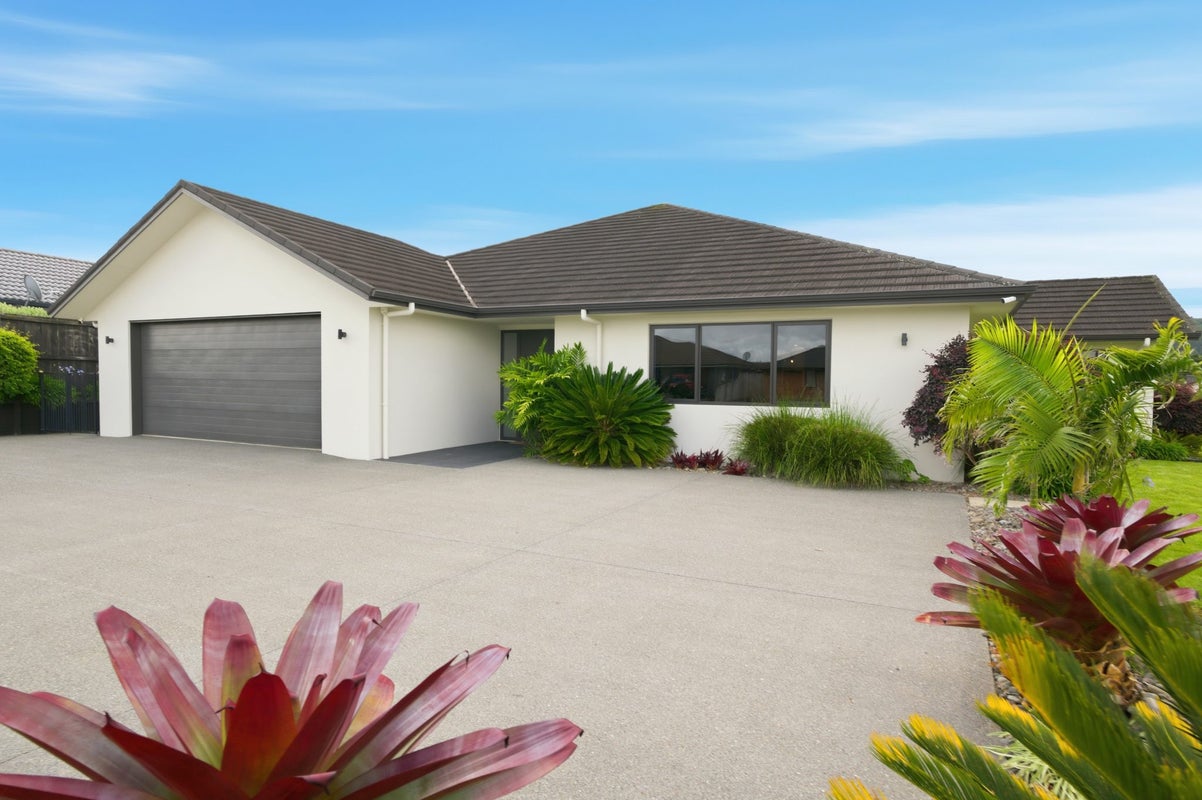 75 Wairau Drive, Tikipunga, Whangarei - Carousel 1