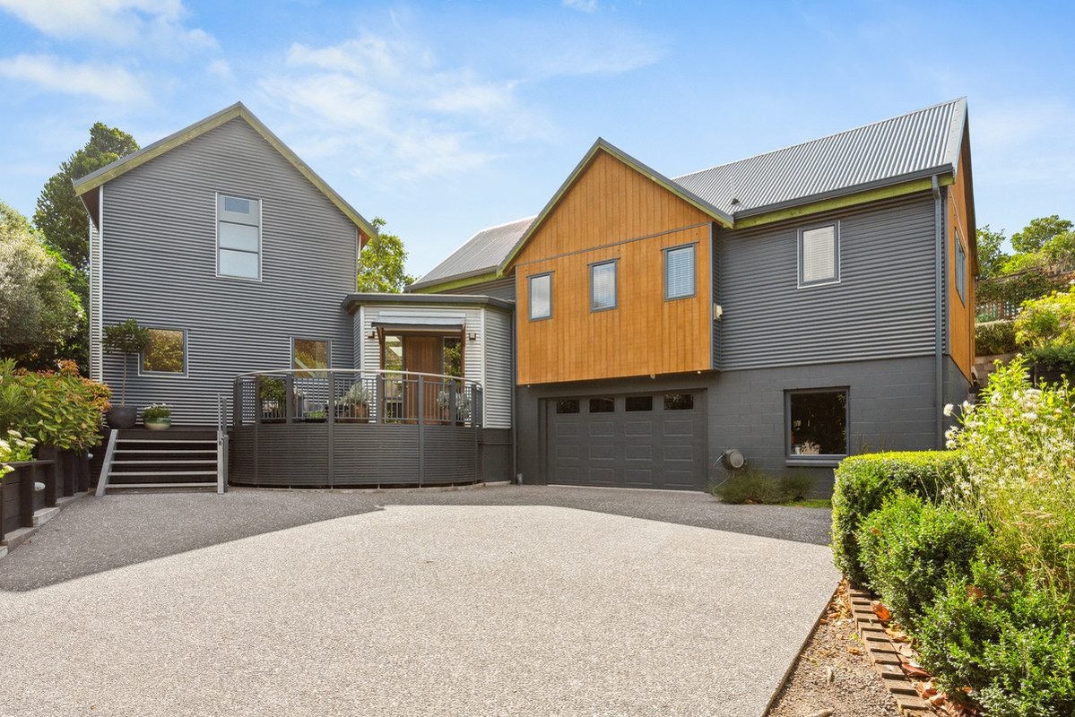 2 Fiesta Grove, Raumati Beach, Paraparaumu - Carousel 1