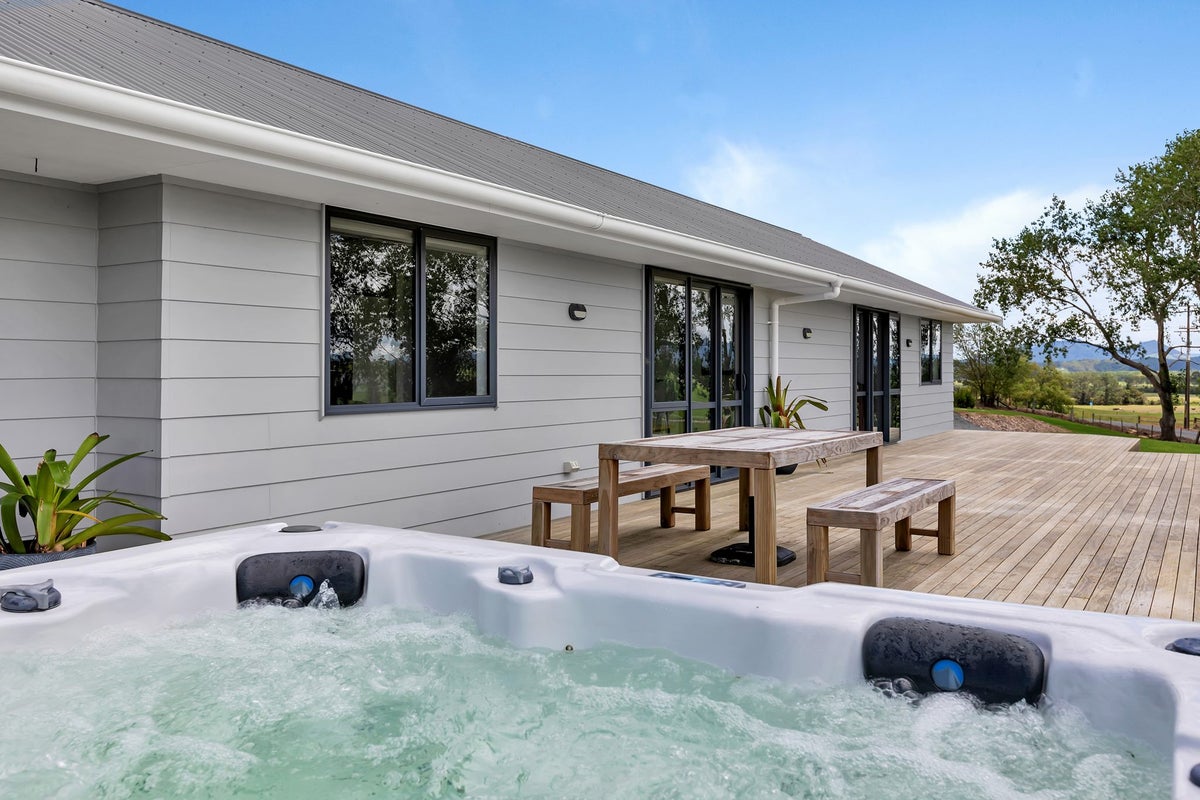912 Whatitiri Road, Whangarei - Carousel 1