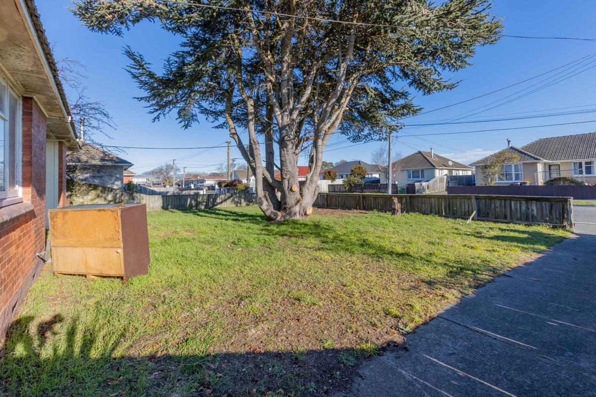 121 Aldershot Street, Aranui, Christchurch - Carousel 2