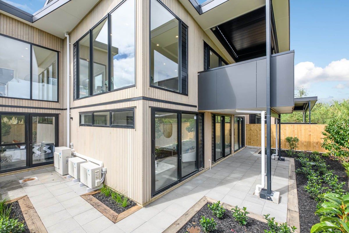 40C Takitimu ST, Orakei, Auckland - Carousel 25