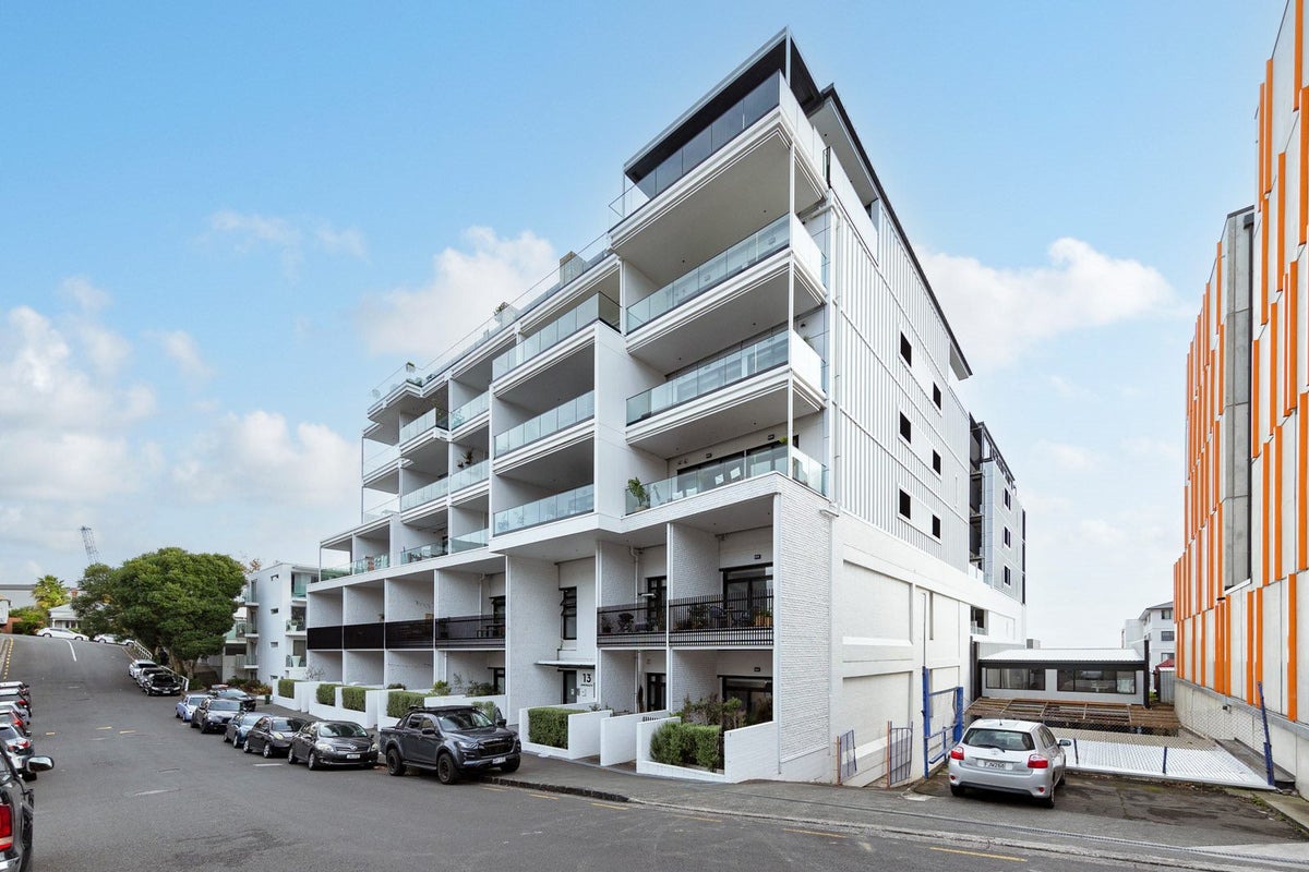 406/13 Dundonald Street, Eden Terrace, Auckland - Carousel 22
